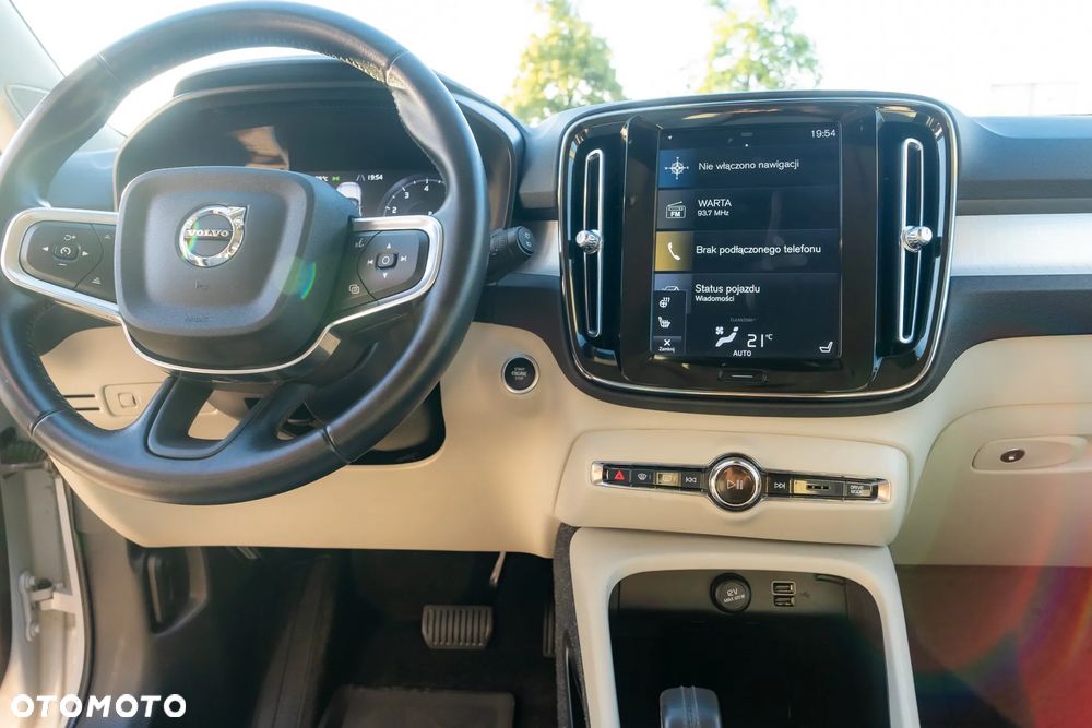 Volvo XC 40 - 29