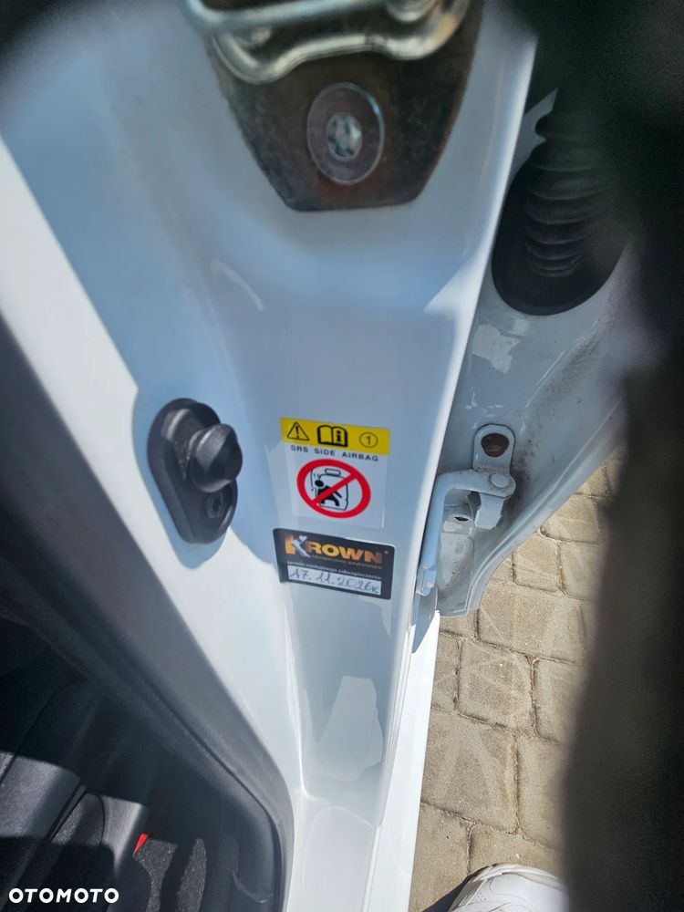 Toyota Yaris 1.0 Active EU6 - 10