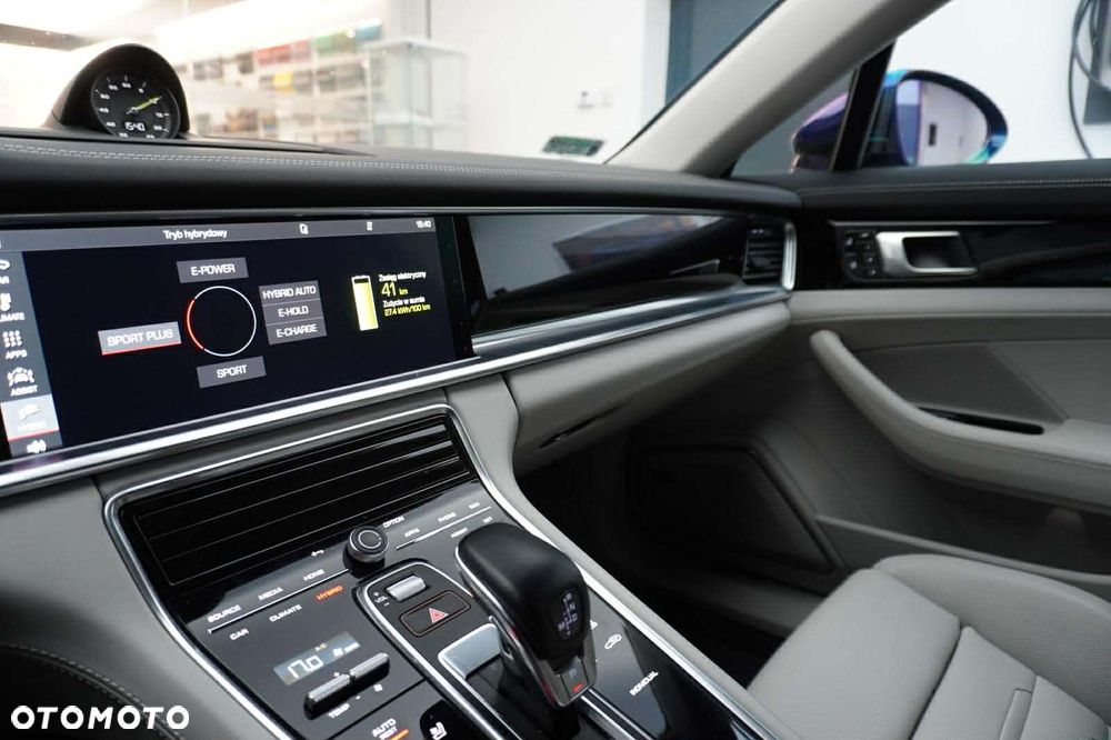 Porsche Panamera 4S E-Hybrid - 39
