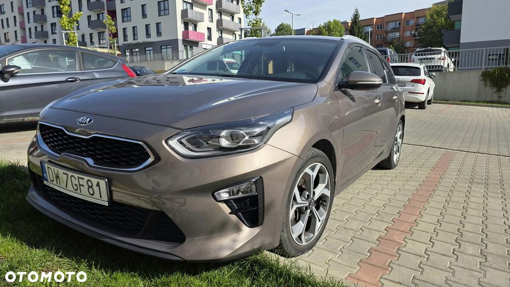 Kia Ceed - 1