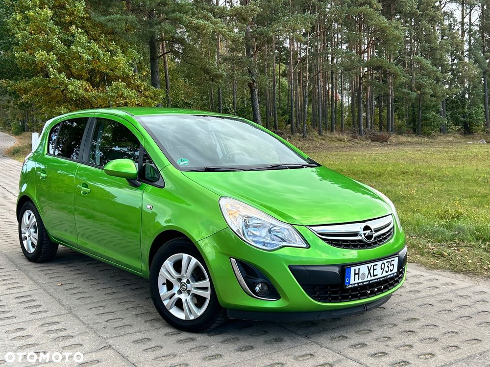 Opel Corsa 1.4 16V Color Edition - 2