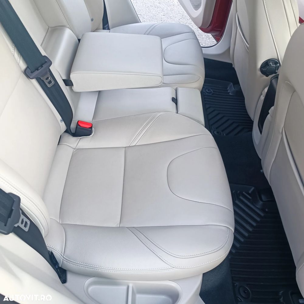 Volvo V40 T4 Aut. Inscription - 11