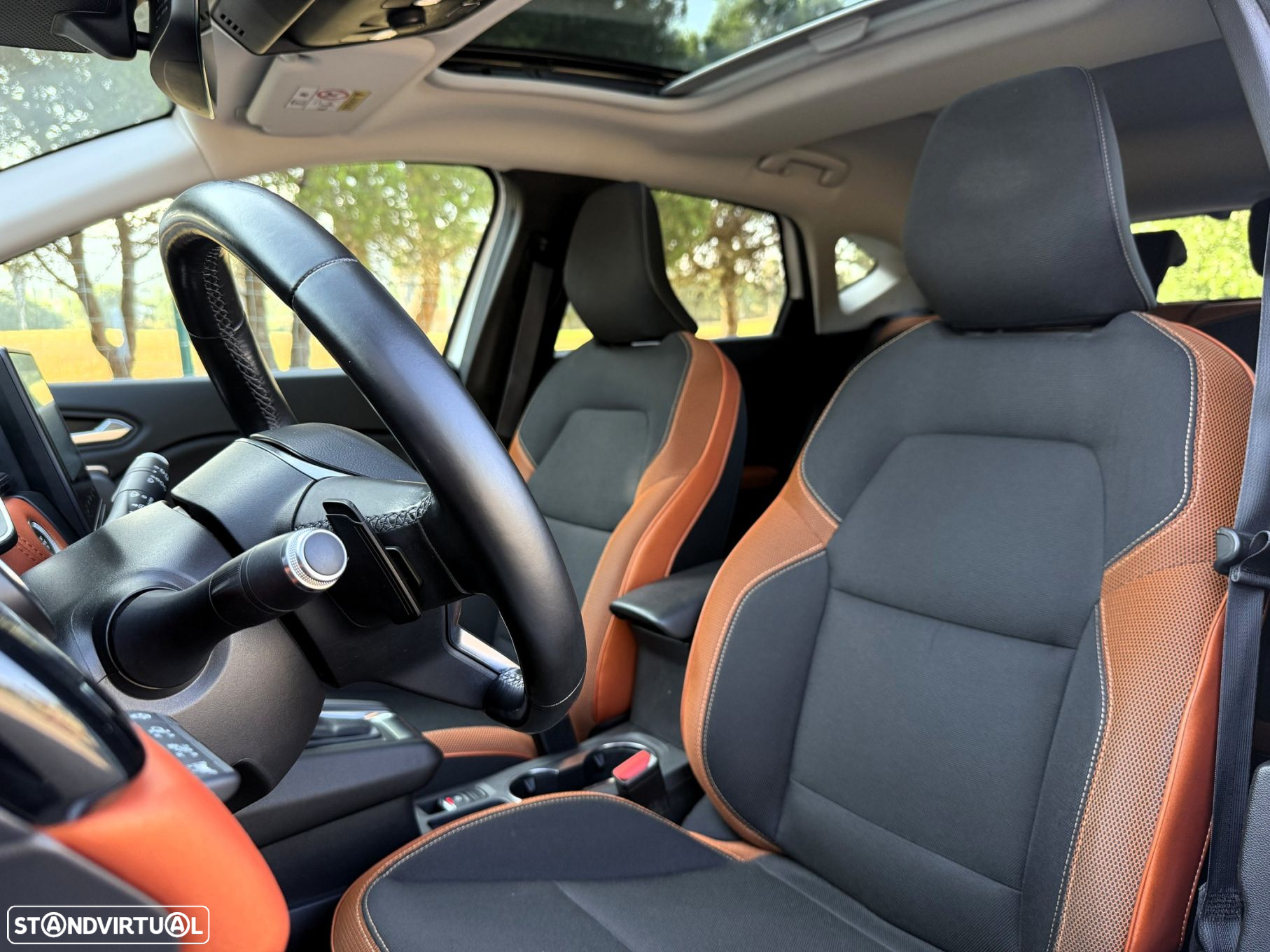 Renault Captur 1.3 TCe Exclusive EDC - 29