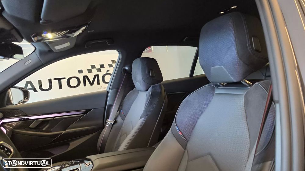 BMW i5 eDrive40 Pack Desportivo M Pro - 42