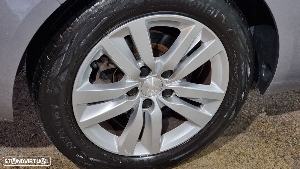 Peugeot 308 SW 1.5 BlueHDi Active - 26