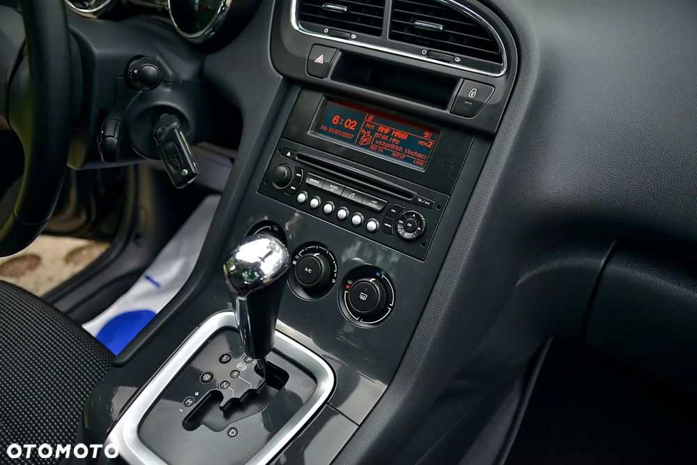 Peugeot 5008 - 31
