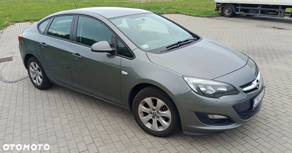 Opel Astra 1.6 EU6 - 3