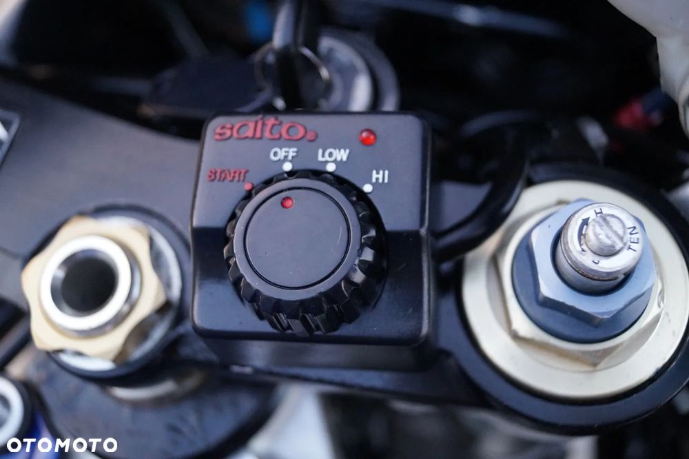Suzuki GSX-R - 16