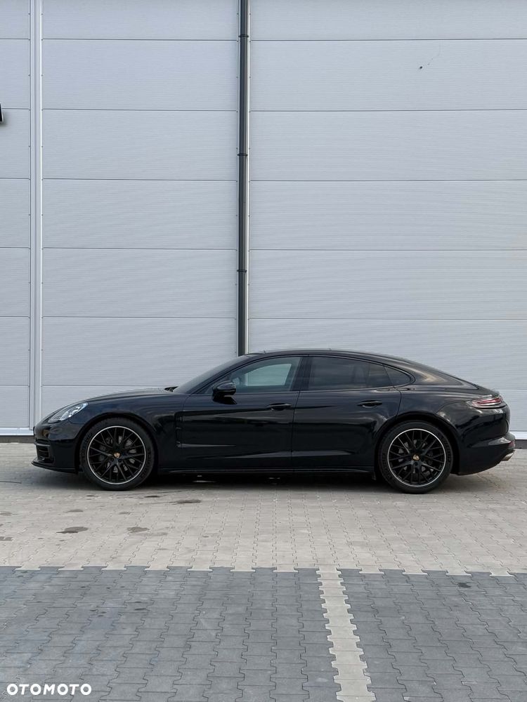 Porsche Panamera 4S - 10