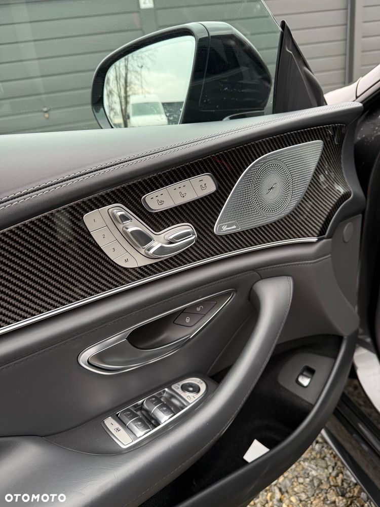 Mercedes-Benz AMG GT - 15