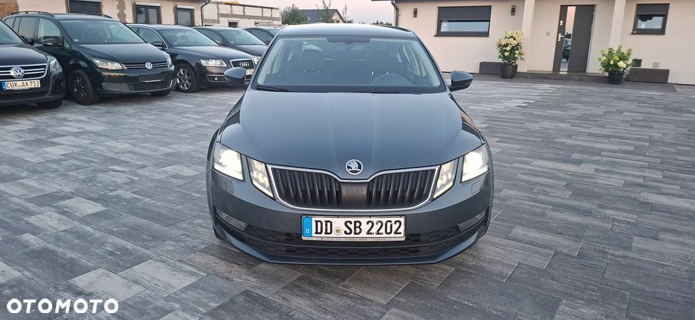 Skoda Octavia 2.0 TDI Tour - 23