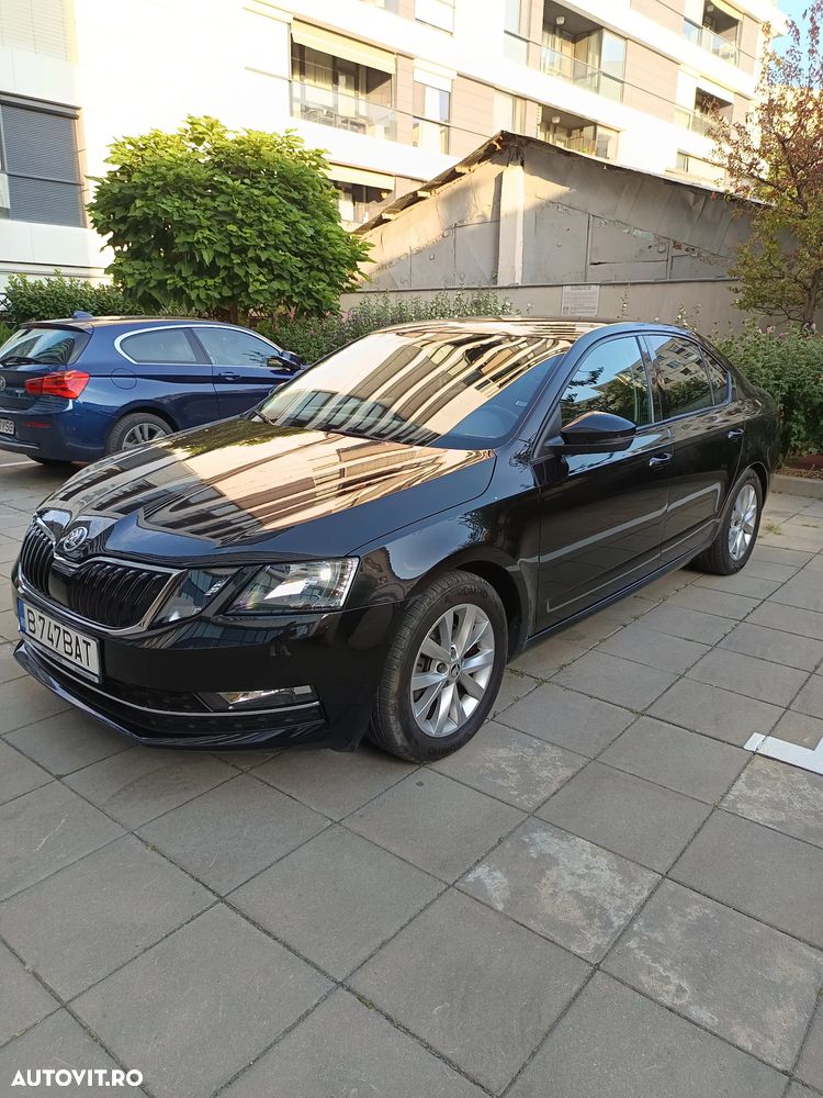 Skoda Octavia 2.0 TDI DSG Style - 4