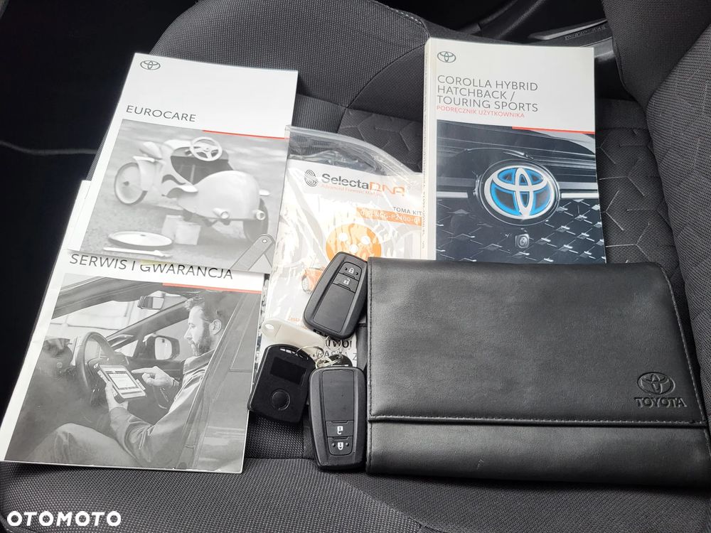 Toyota Corolla 1.8 Hybrid Comfort - 18