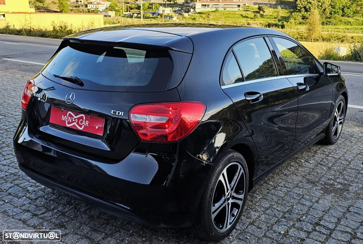 Mercedes-Benz A 180 CDI (BlueEFFICIENCY) Urban - 2