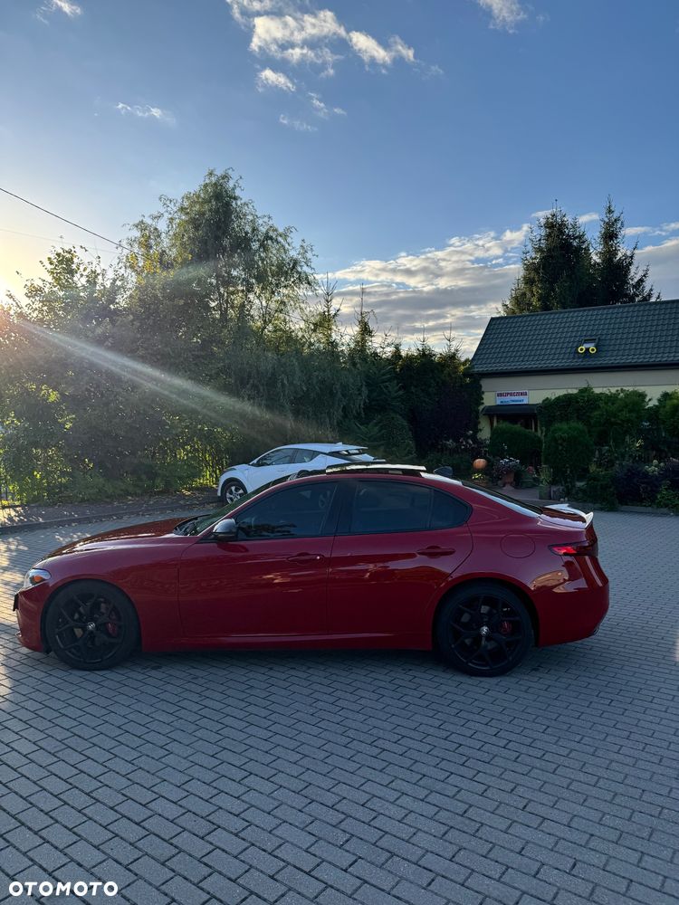 Alfa Romeo Giulia 2.0 Turbo TI Q4 - 4