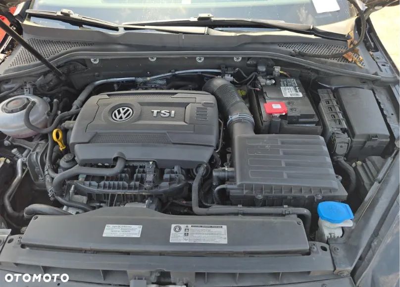 Volkswagen Golf - 11