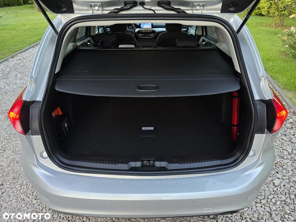 Ford Focus 1.5 EcoBlue Start-Stopp-System COOL&CONNECT DESIGN - 32