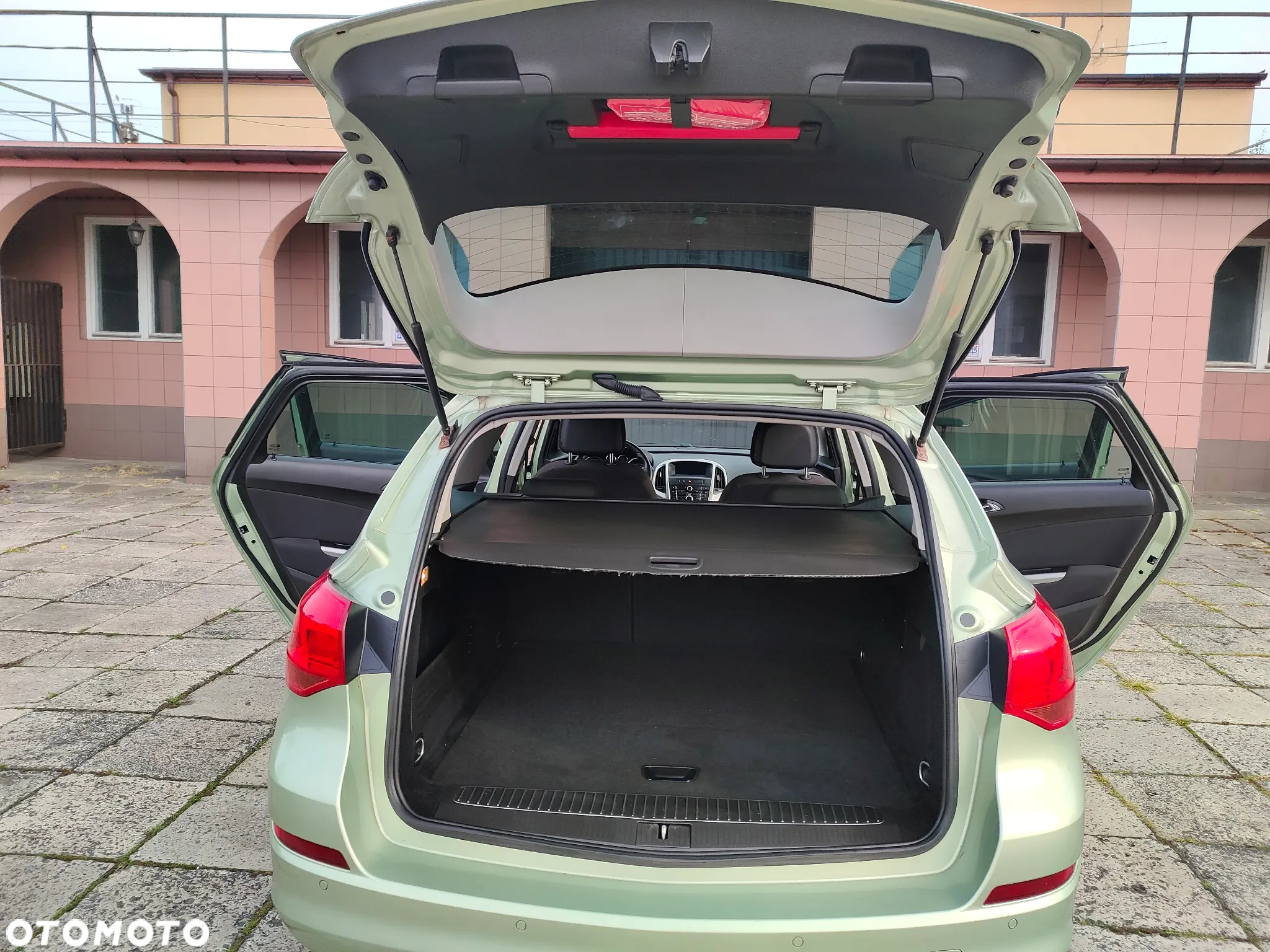 Opel Astra 1.4 Turbo Sports Tourer Style - 22