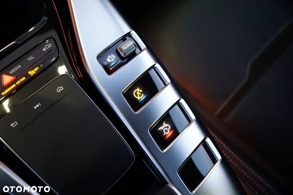 Mercedes-Benz AMG GT 43 4-Matic+ - 38