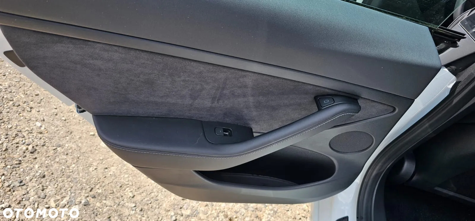 Tesla Model 3 Long Range AWD - 11