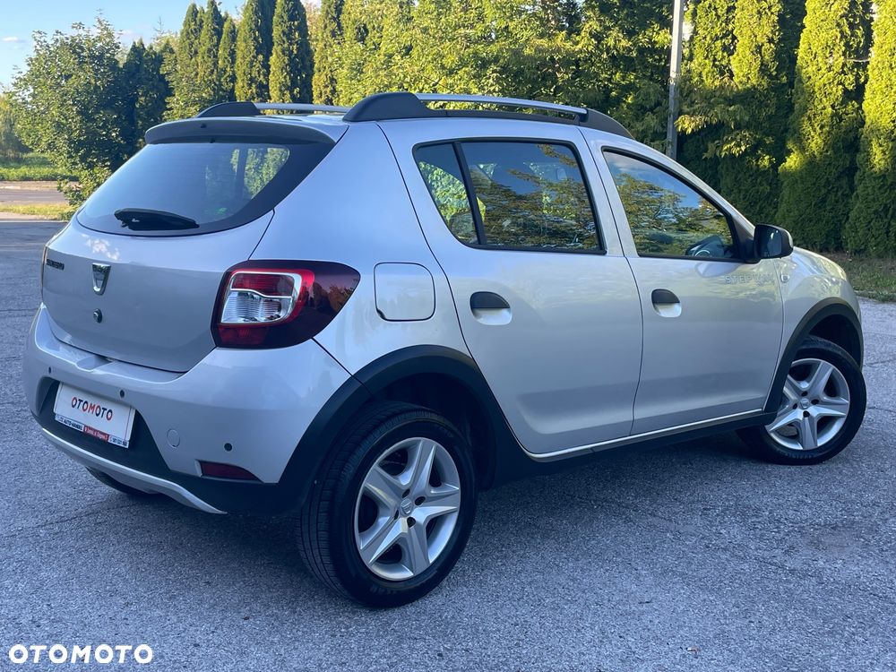 Dacia Sandero Stepway TCe 90 (S&S) Celebration - 2