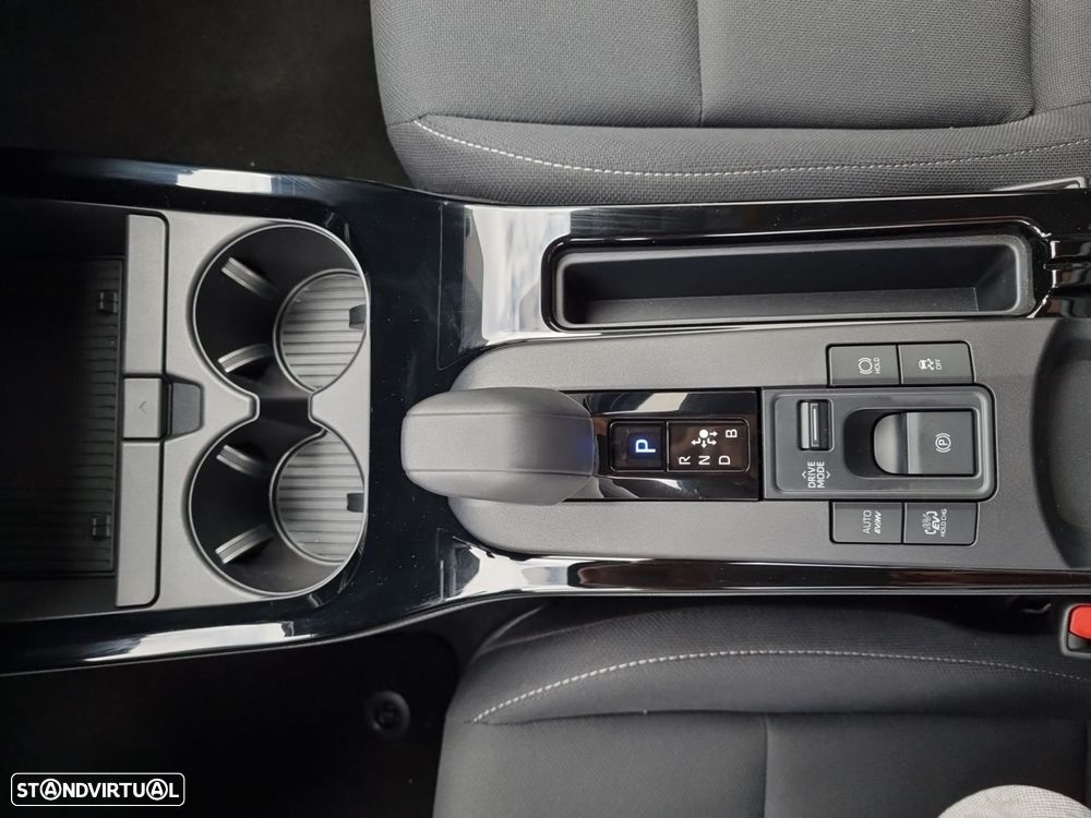 Toyota Prius - 4