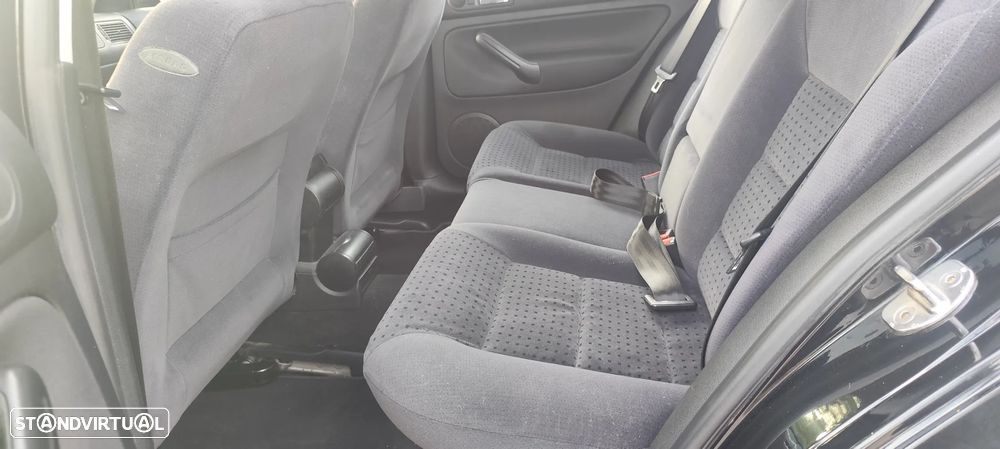 VW Golf 1.4i Confortline - 13