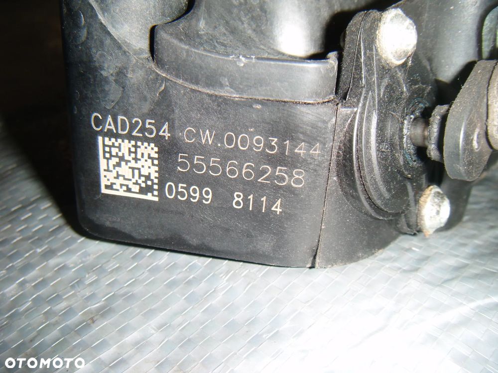 opel insignia a 10r  2.0 cdti kolektor ssący 55566258 - 2