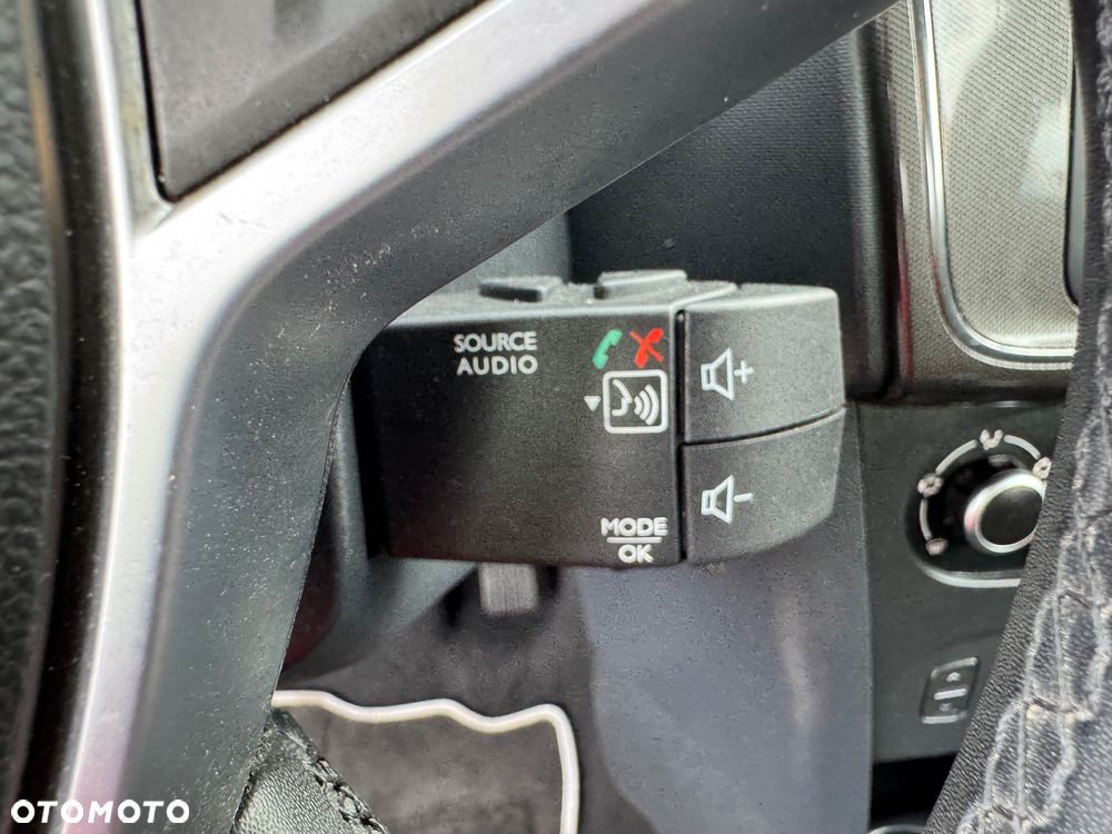 Dacia Sandero TCe 90 (S&S) Comfort - 19