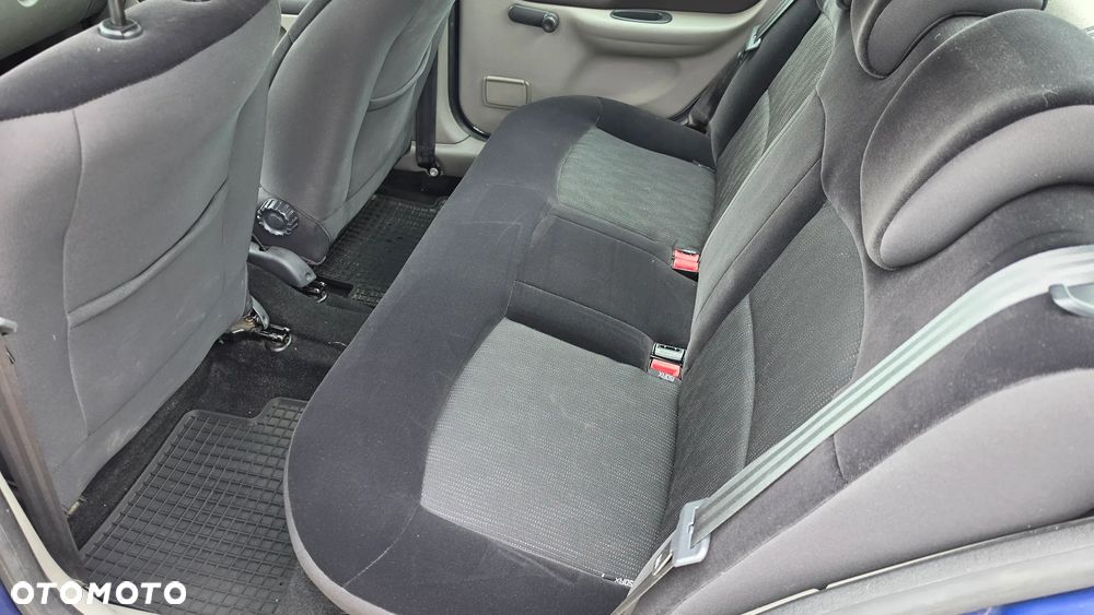 Renault Thalia 1.2 16V All Inclusive - 10