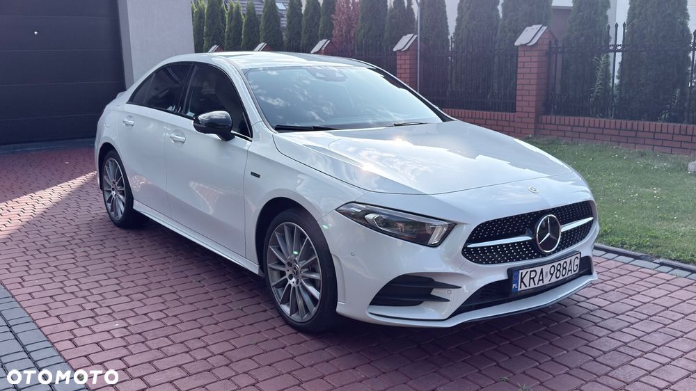 Mercedes-Benz Klasa A 250 e PHEV AMG Line 8G-DCT - 4