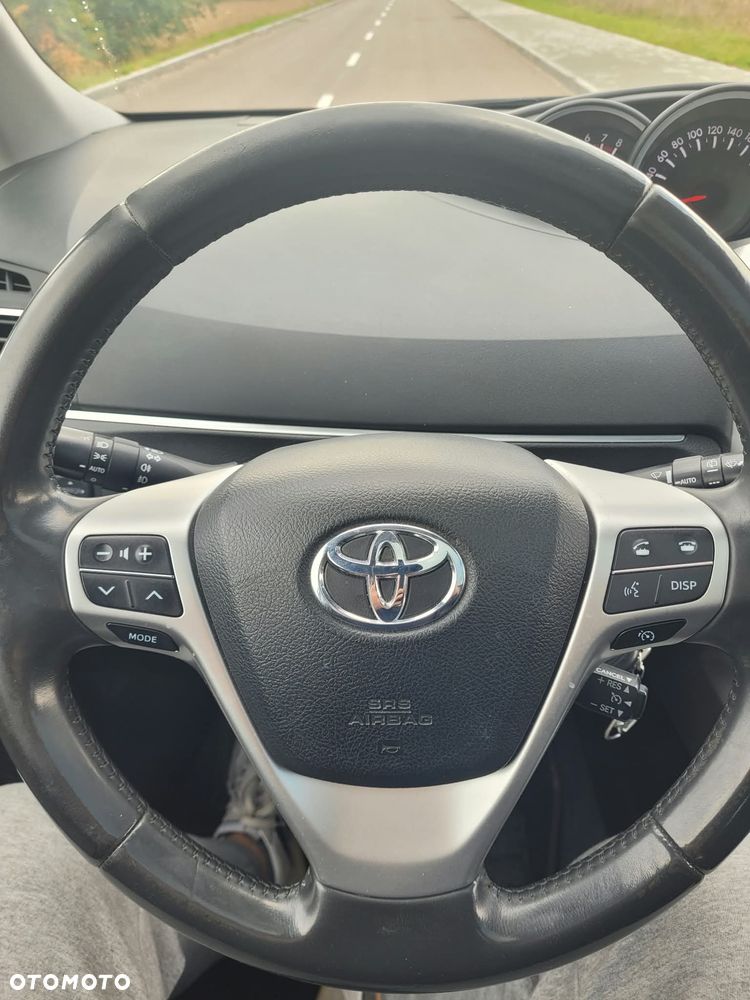 Toyota Verso - 7