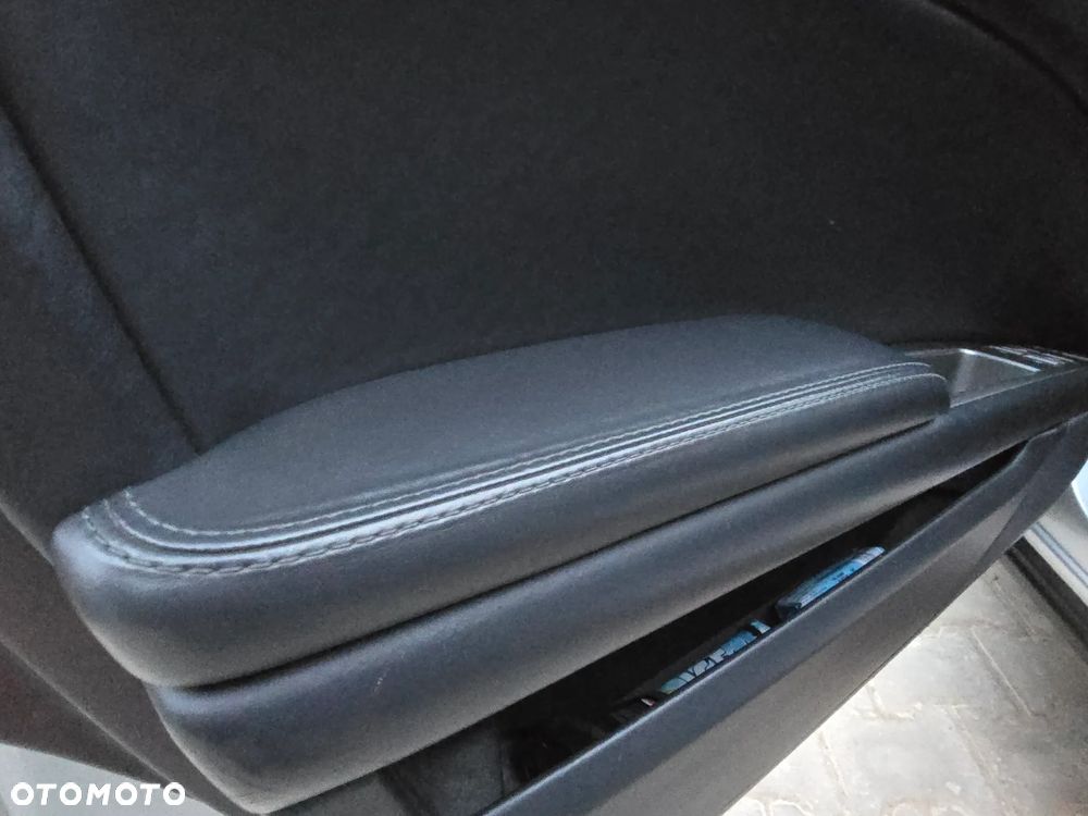 Volkswagen Phaeton 3.0 V6 TDI DPF 4MOTION Automatik (4 Sitzer) - 18