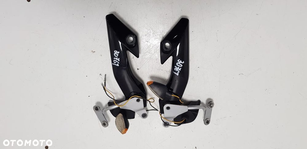 Yamaha FZ1 1000 N Fazer RN16 06-15 Mocowanie Uchwyty Szyby - 4