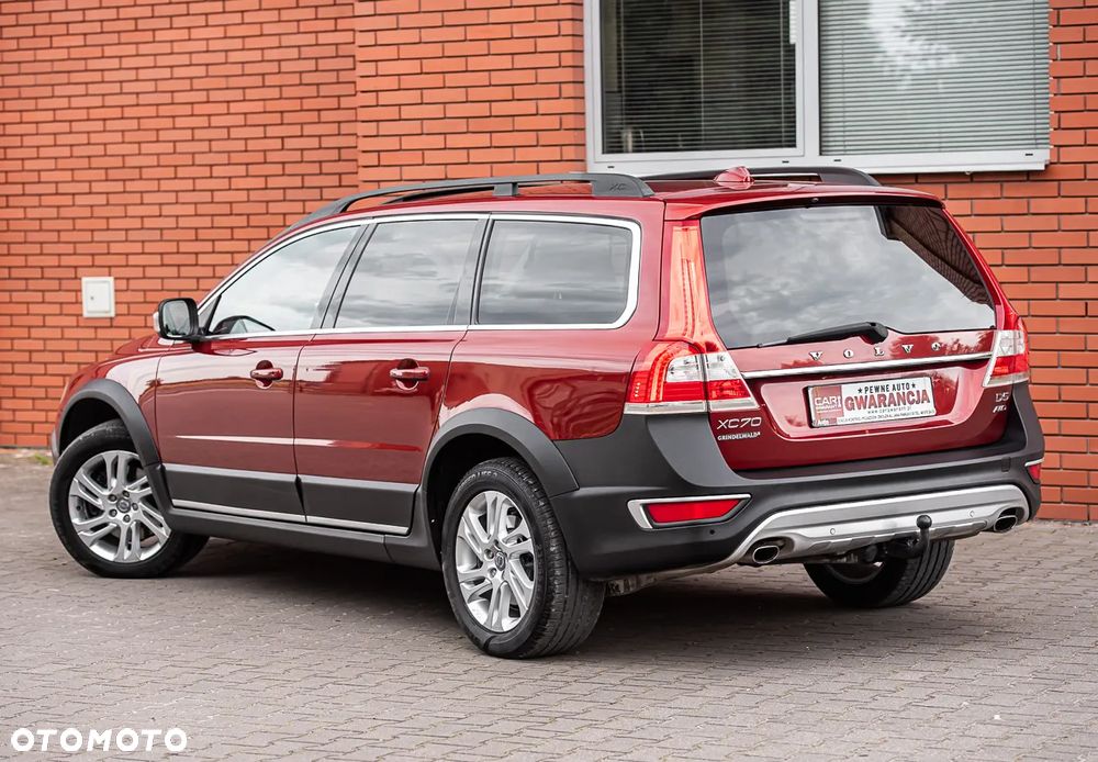 Volvo XC 70 D5 AWD Momentum - 16