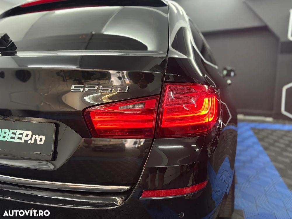 BMW Seria 5 525d xDrive Aut. Luxury Line - 9