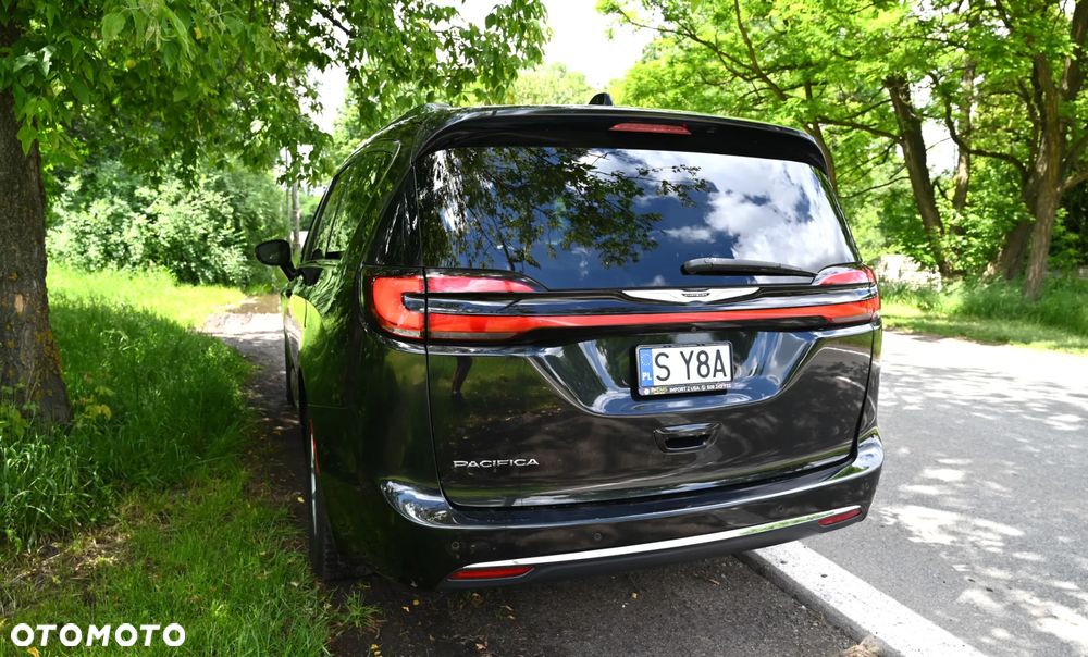 Chrysler Pacifica - 20