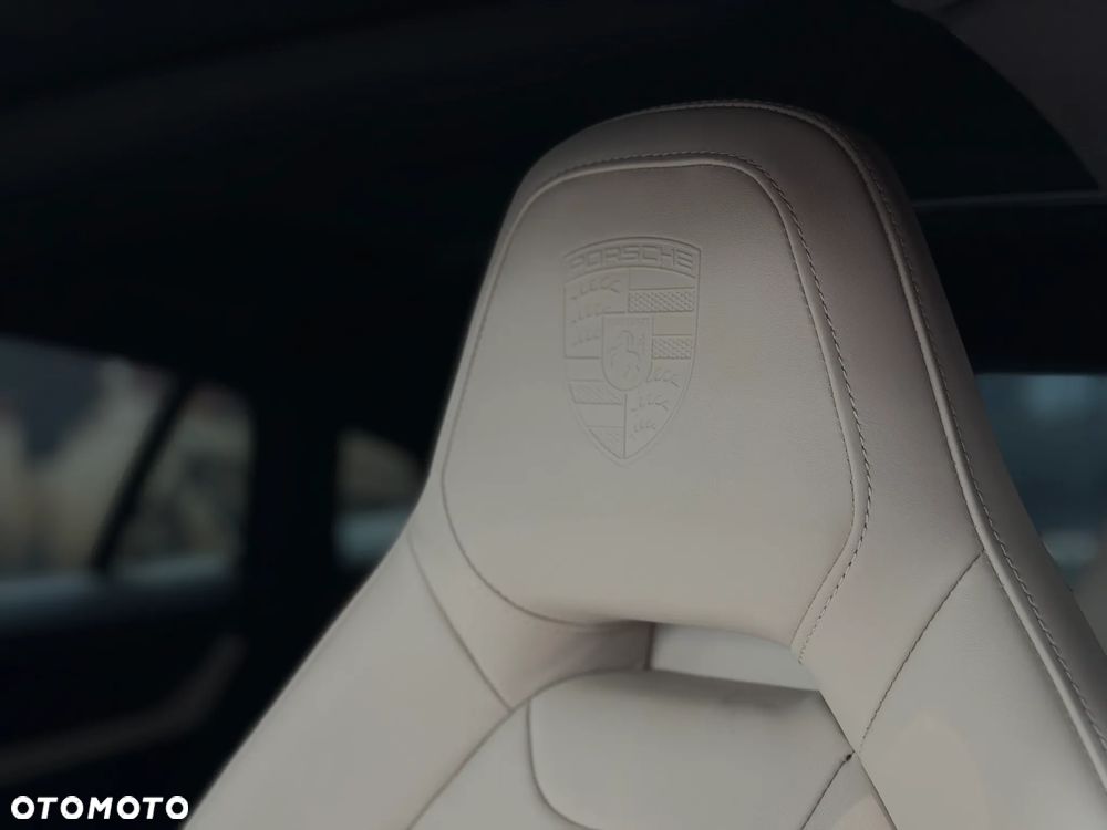 Porsche Panamera - 22