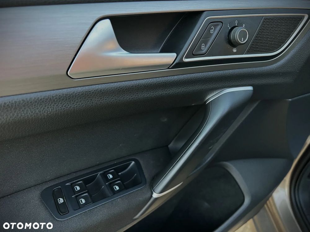 Volkswagen Golf Sportsvan VII SV 1.4 TSI BMT Comfortline DSG - 29