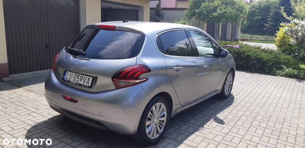 Peugeot 208 1.2 PureTech Allure S&S - 3