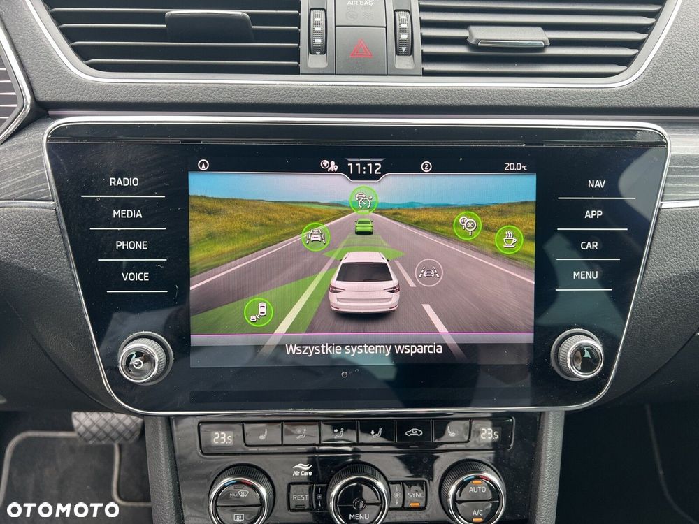 Skoda Superb 2.0 TDI SCR Style DSG - 28
