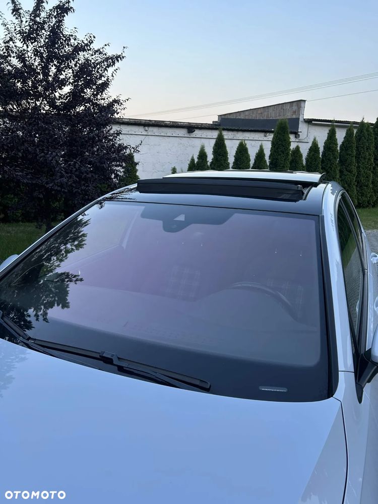 Volkswagen Golf - 6