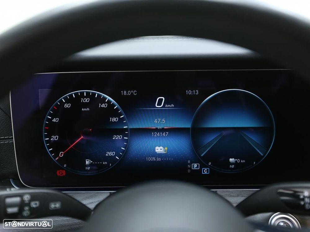 Mercedes-Benz E 300 de AMG Line 4Matic - 24