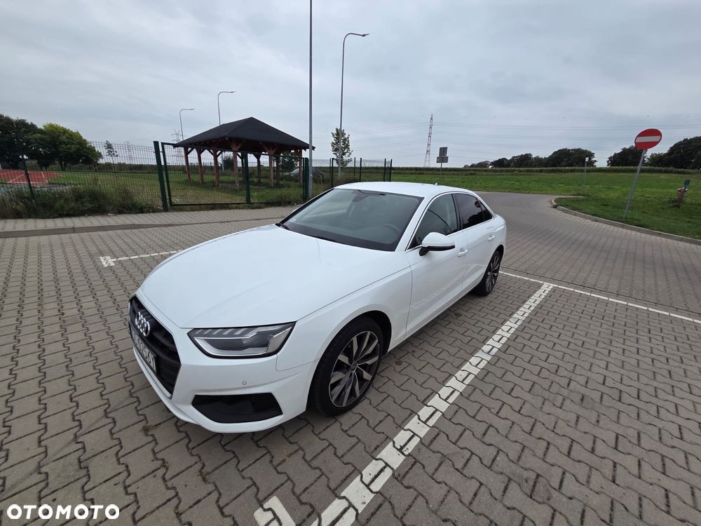 Audi A4 Limousine - 12