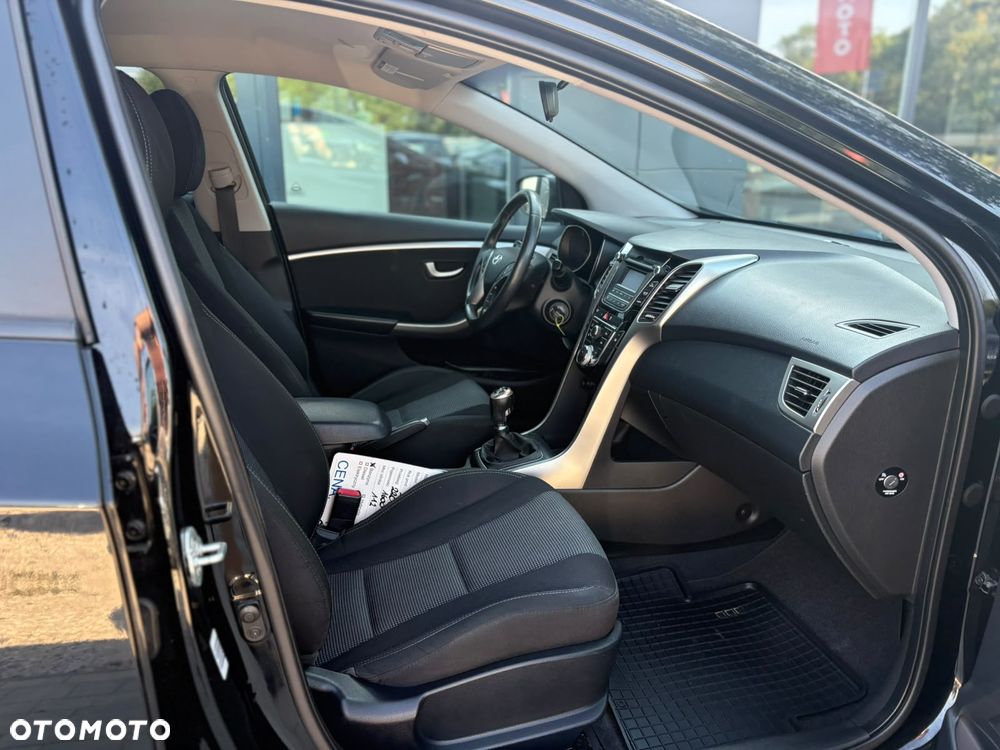 Hyundai i30 1.6 Trend - 9