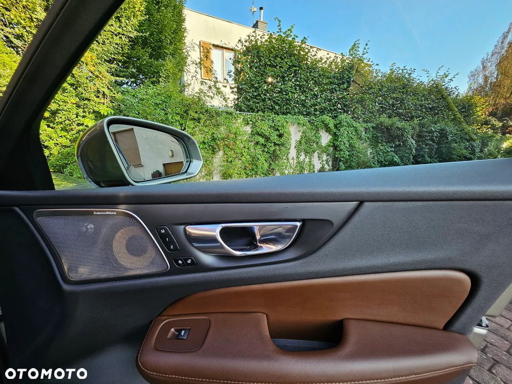 Volvo V60 Cross Country D4 AWD - 30