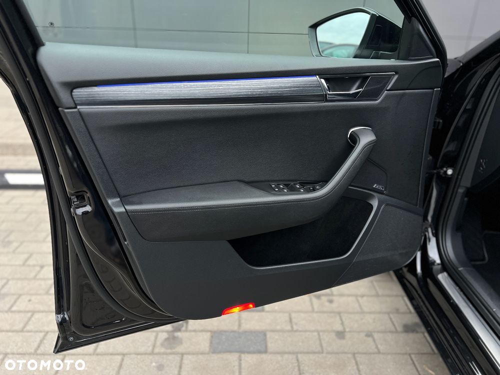 Skoda Superb 2.0 TDI DSG Premium Edition - 18