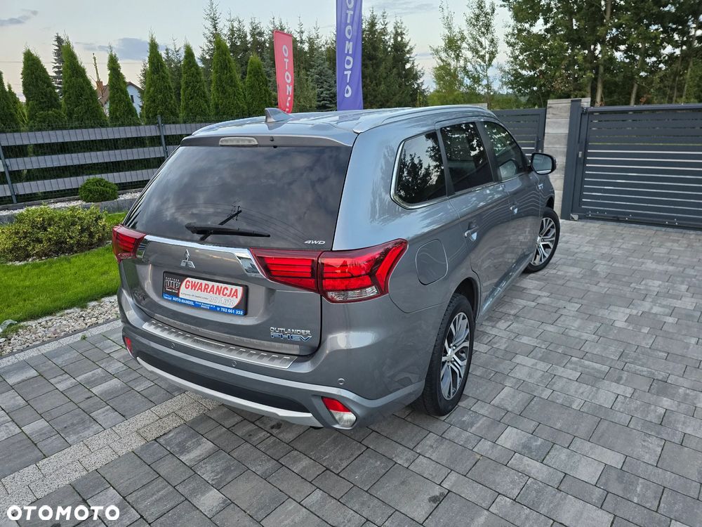 Mitsubishi Outlander - 8