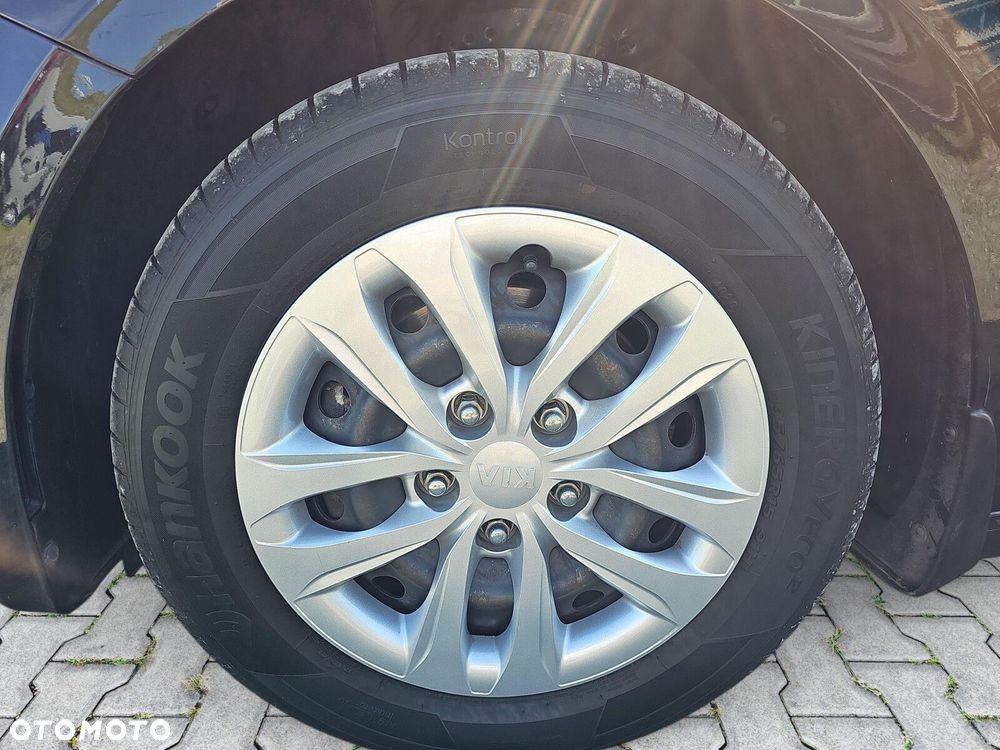 Kia Ceed - 11