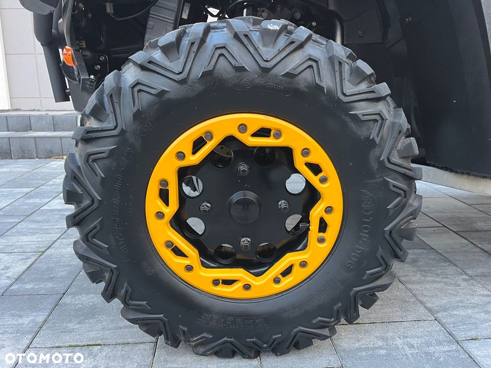 Can-Am Outlander Max - 18